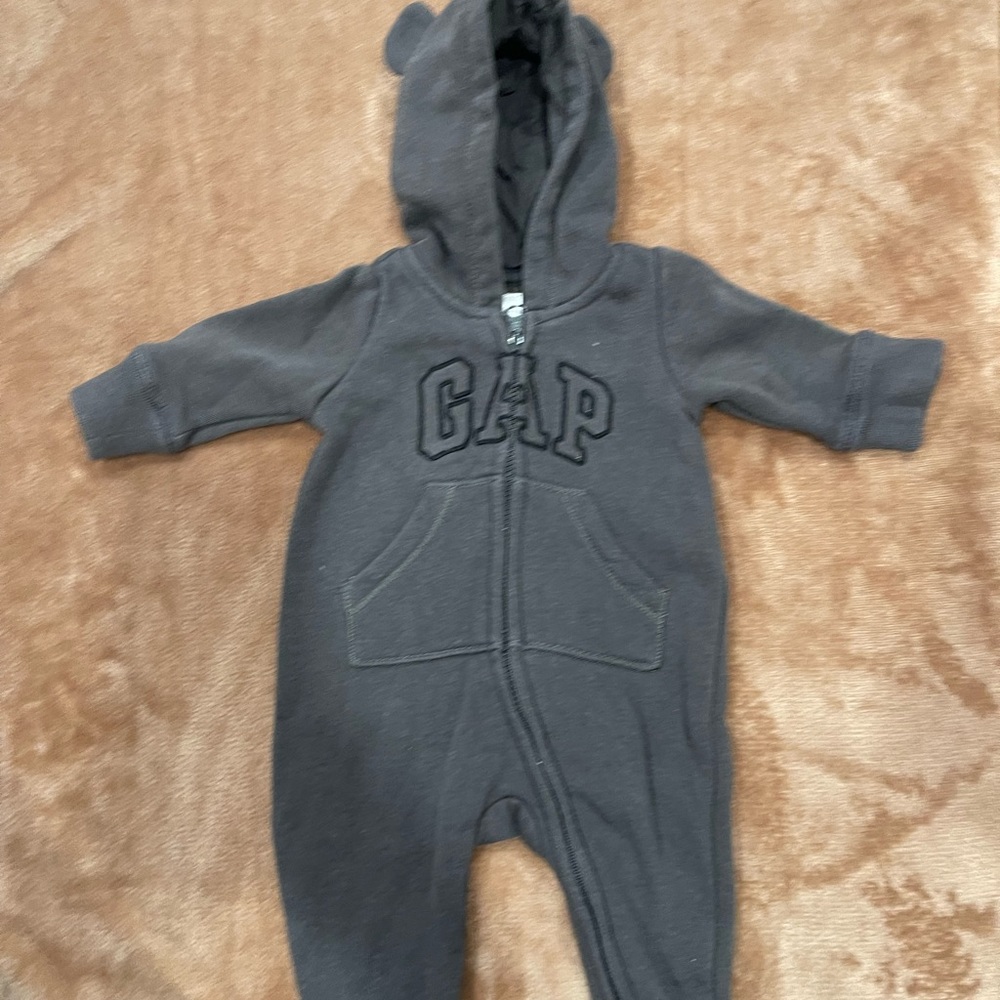Baby gap - Picture 2 of 2